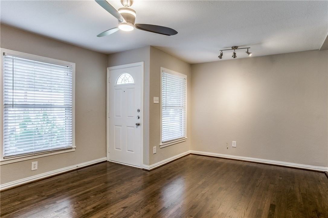 6466 Trammel Dr - Photo 4 of 12