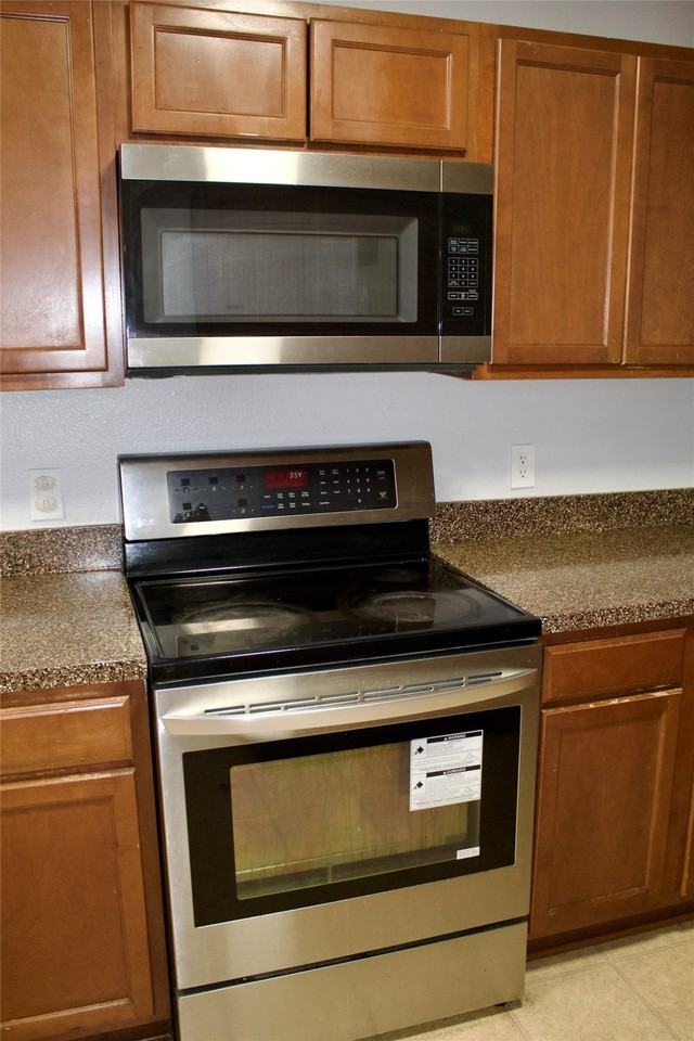 1730 Nomas St - Photo 2 of 23