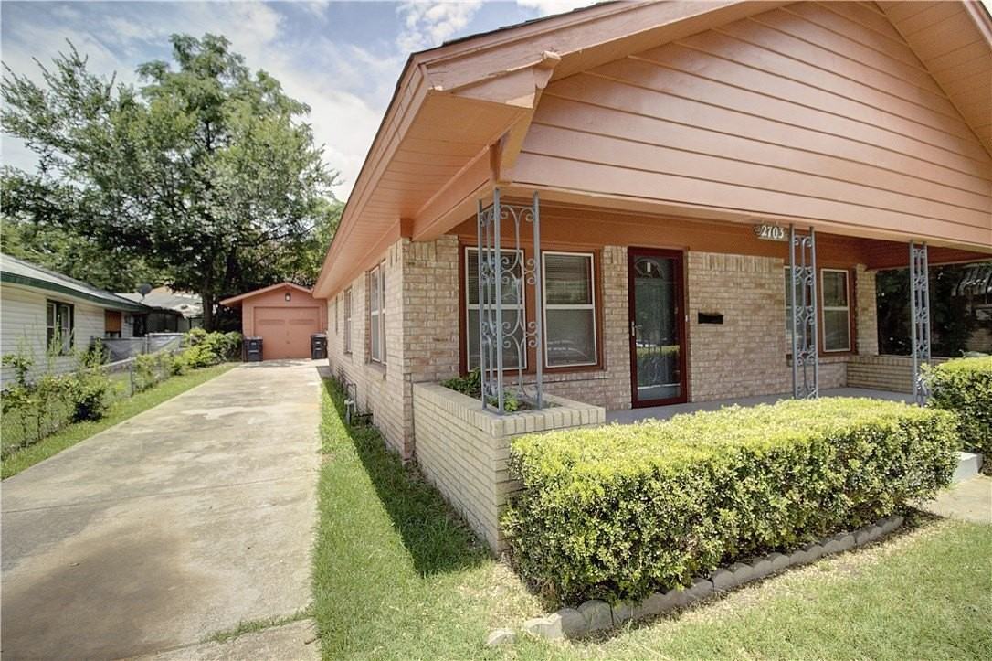 2703 Galvez Ave - Photo 3 of 15