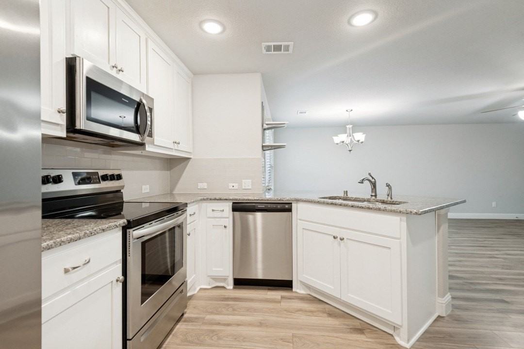 6815 Jade Dr - Photo 5 of 12
