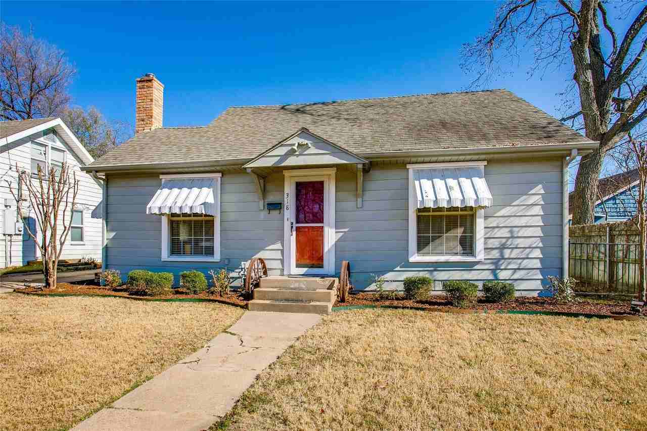 318 S Walker St - Photo 2 of 37