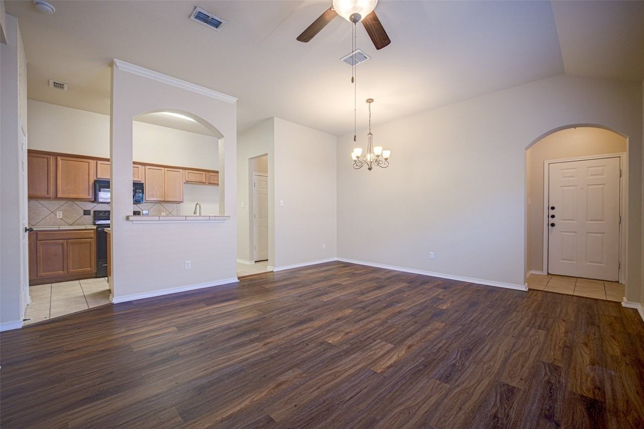 1314 Piedmont Dr - Photo 3 of 23