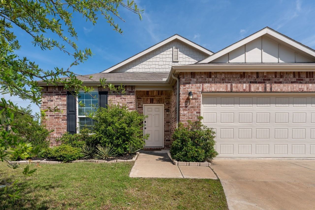 315 Citrus Dr - Photo 2 of 36