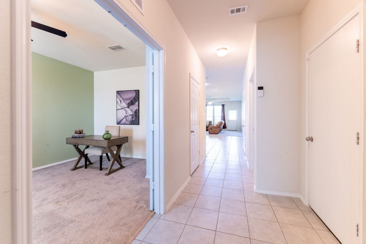 315 Citrus Dr - Photo 5 of 36
