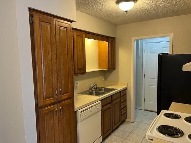 1152 Landsdale Ln - Photo 6 of 11