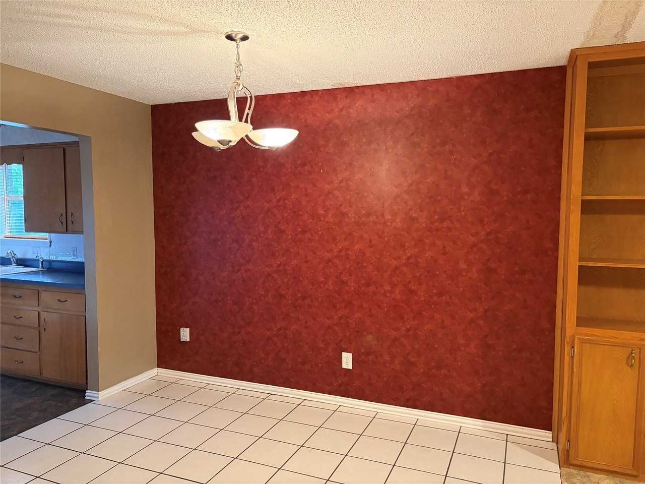 3325 S 15th St - Photo 5 of 24