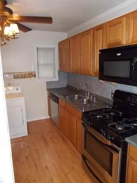 1317 Portland Ave - Photo 3 of 10