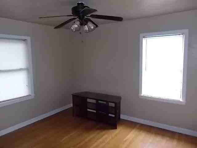 1317 Portland Ave - Photo 6 of 10