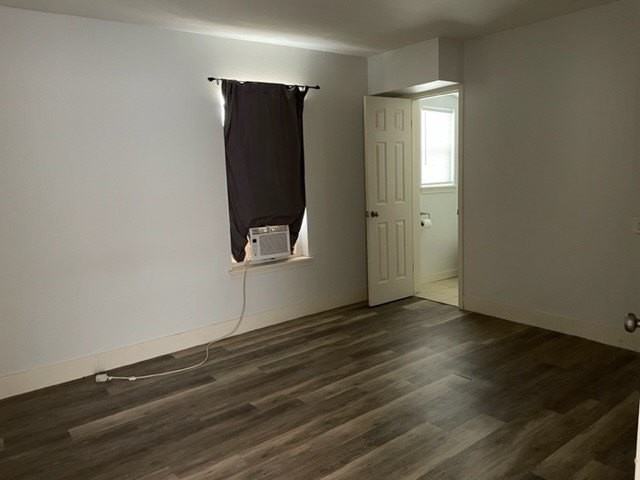 1530 Portland Ave - Photo 6 of 12