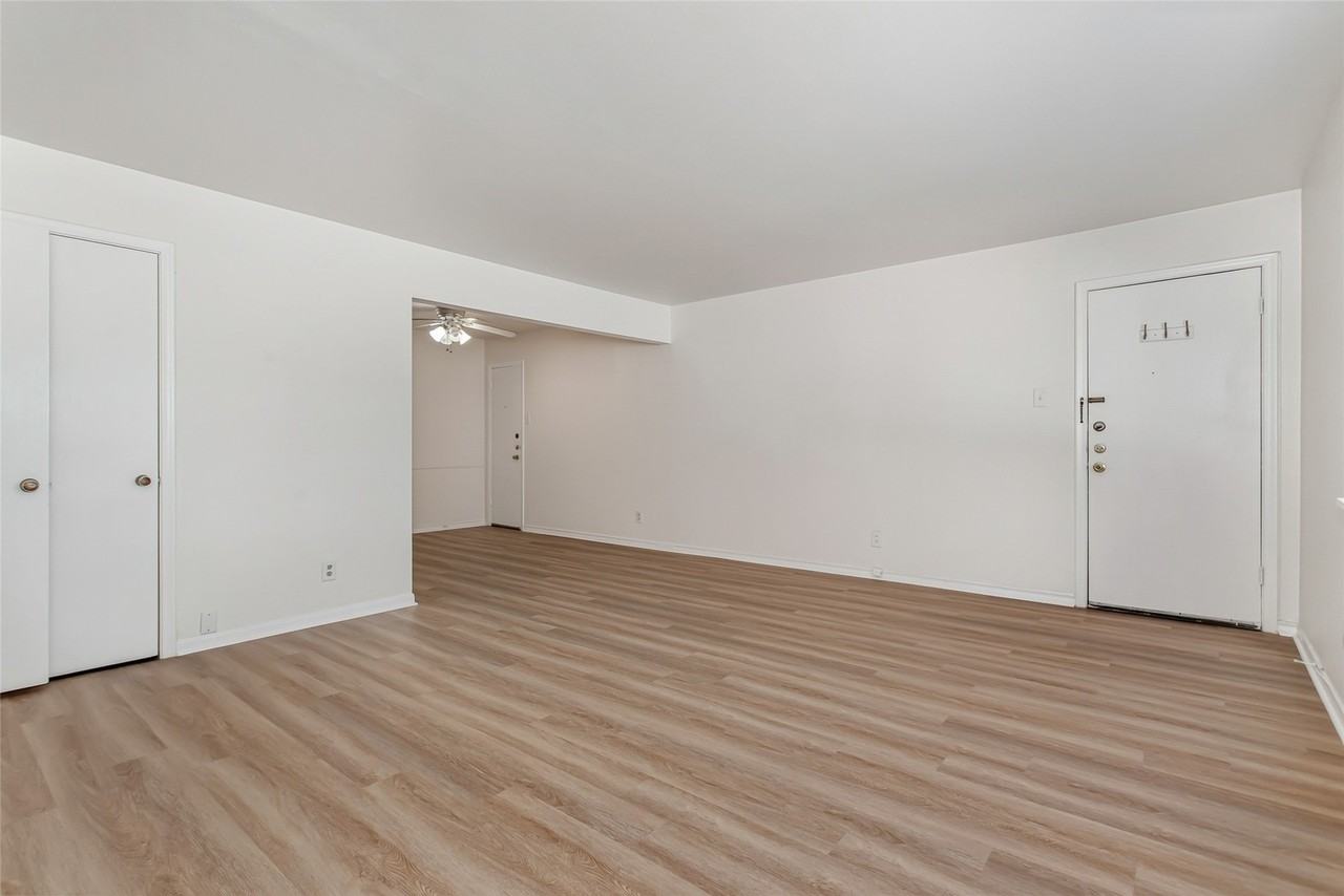 5717 Mccommas Blvd #C - Photo 2 of 17