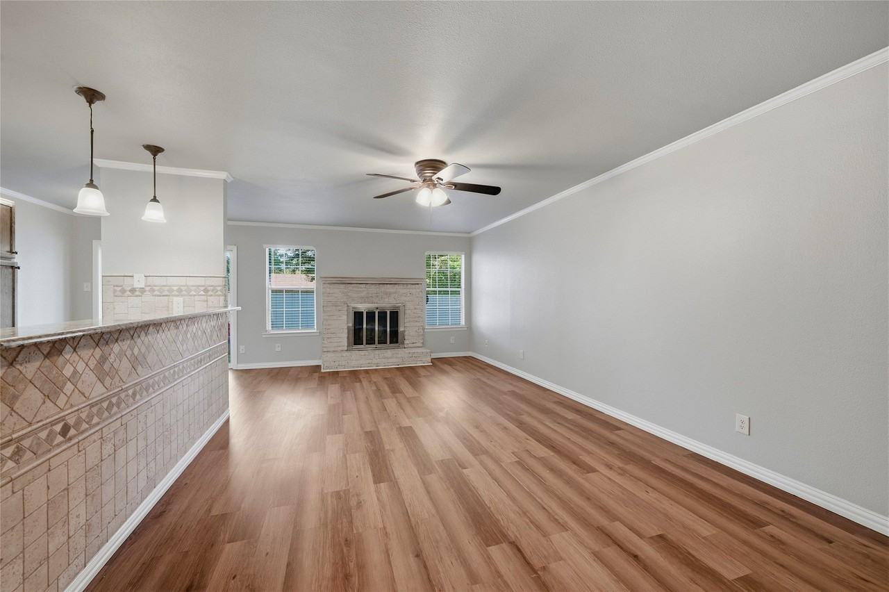914 W Washington St #A - Photo 5 of 23