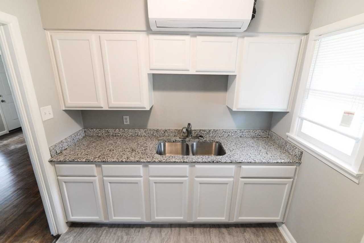 10433 Fern Dr - Photo 2 of 13