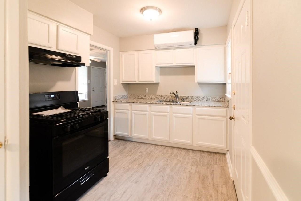 10433 Fern Dr - Photo 3 of 13