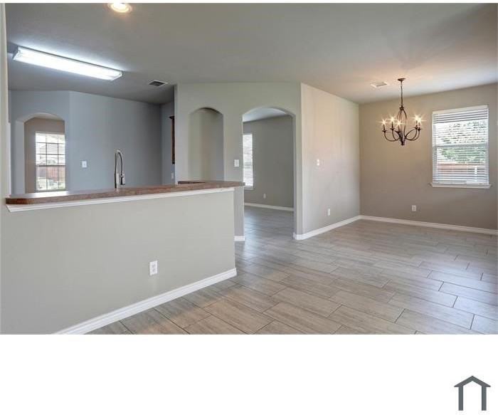 1709 Duck Cove Dr - Photo 4 of 15