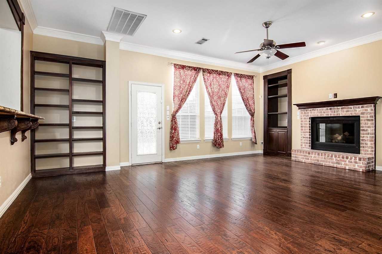 3417 Burnet Dr - Photo 6 of 36