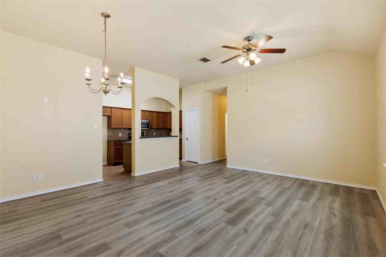 1213 Redman Ave - Photo 3 of 19