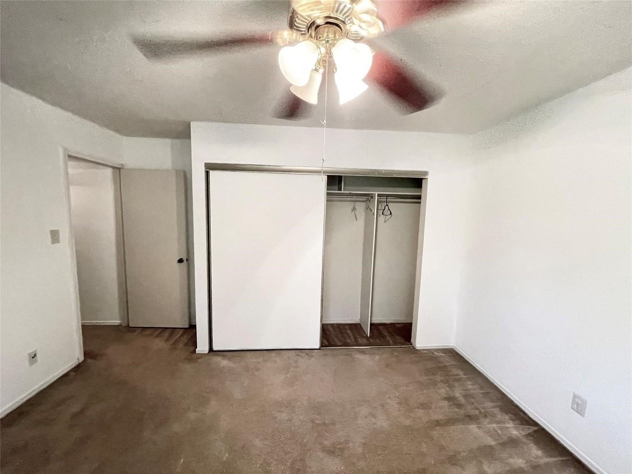 9551 Kerrville St - Photo 5 of 8
