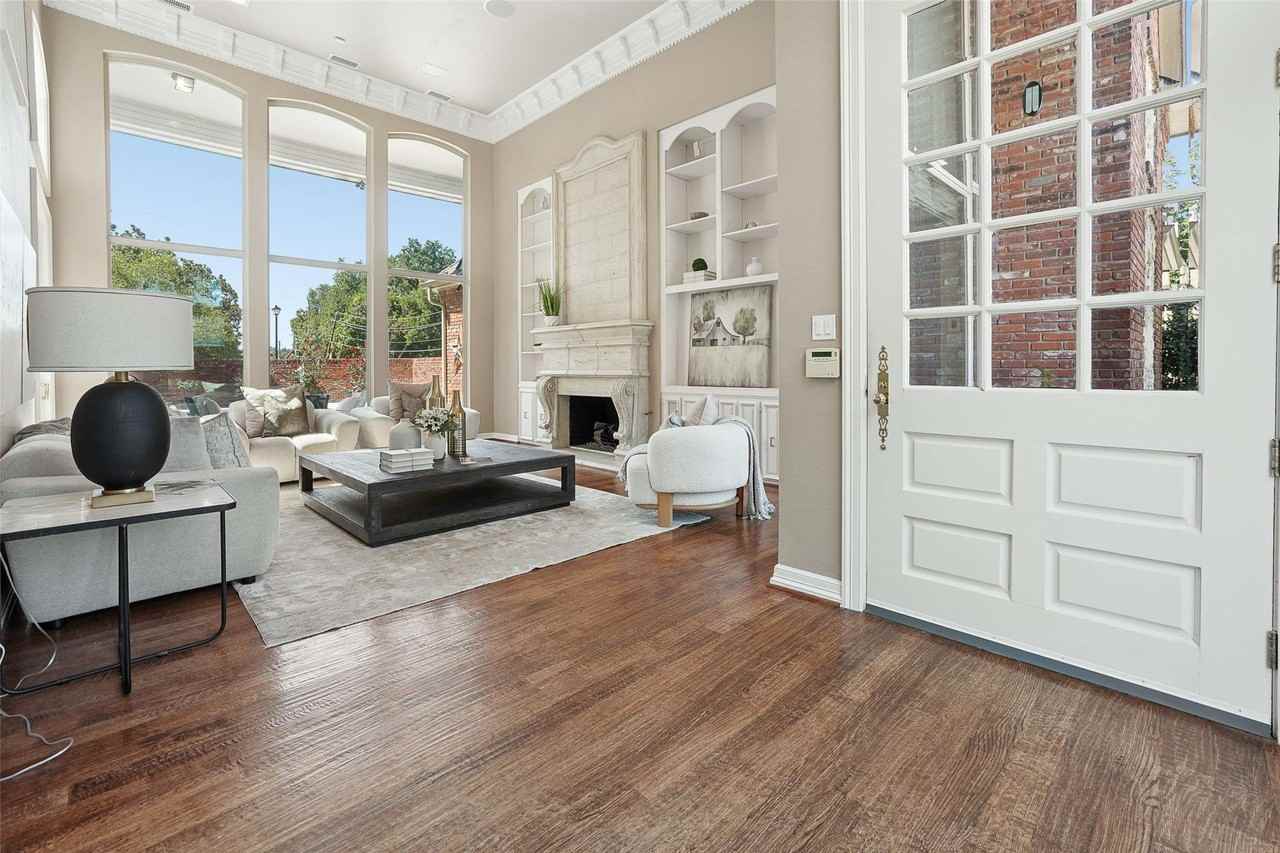 5604 Bent Creek Trl - Photo 6 of 33