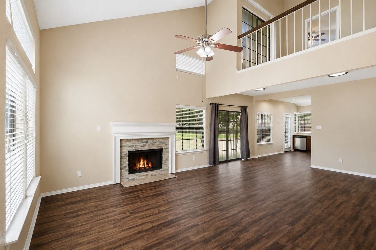 608 Fiesta Cir - Photo 6 of 27