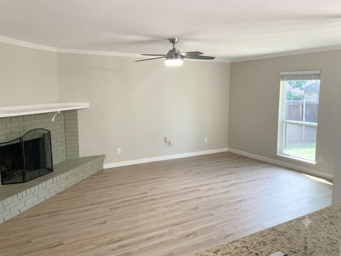 700 Sunny Slope Dr - Photo 3 of 10