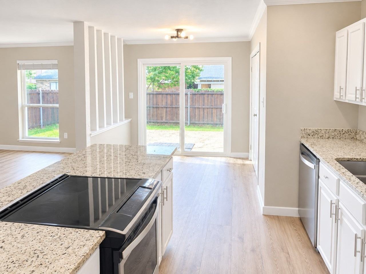 700 Sunny Slope Dr - Photo 5 of 10