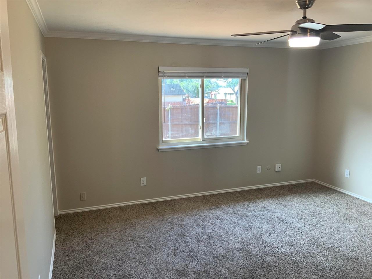 700 Sunny Slope Dr - Photo 6 of 10