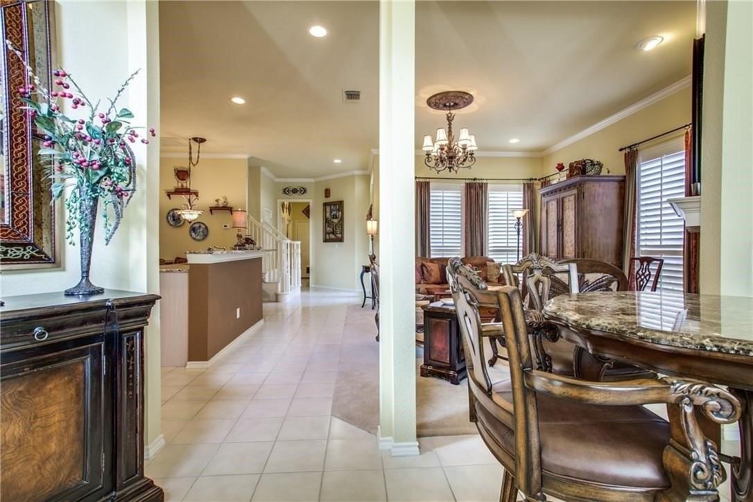 6019 Lytham Dr - Photo 2 of 35