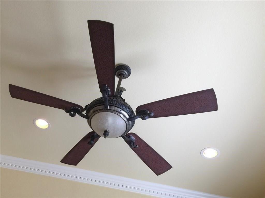 6019 Lytham Dr - Photo 7 of 35