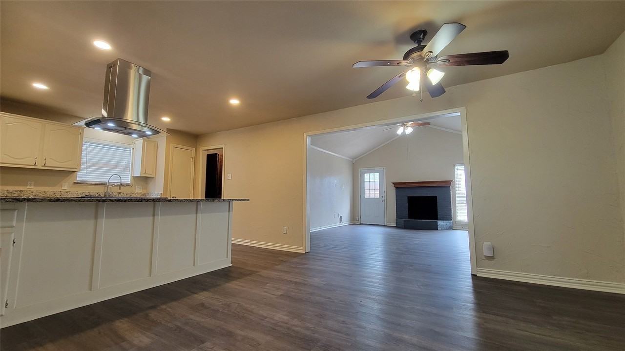 3085 Windmill Ln - Photo 2 of 22