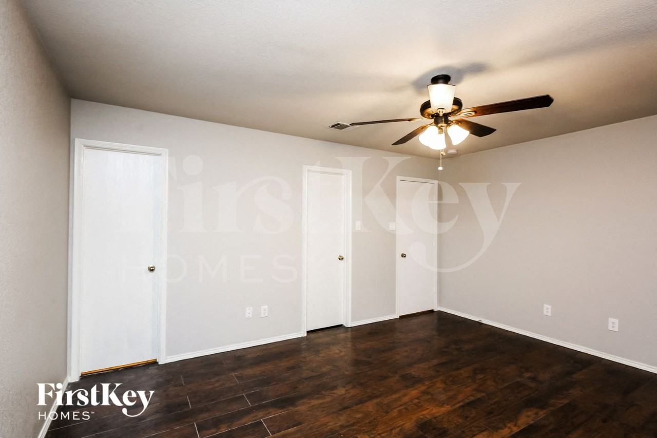 8429 Star Thistle Dr - Photo 7 of 15