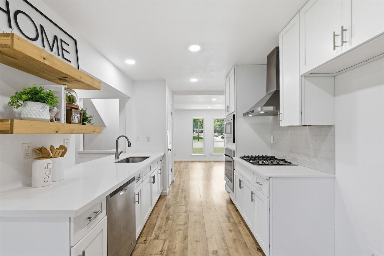 11022 Ferndale Rd - Photo 6 of 26