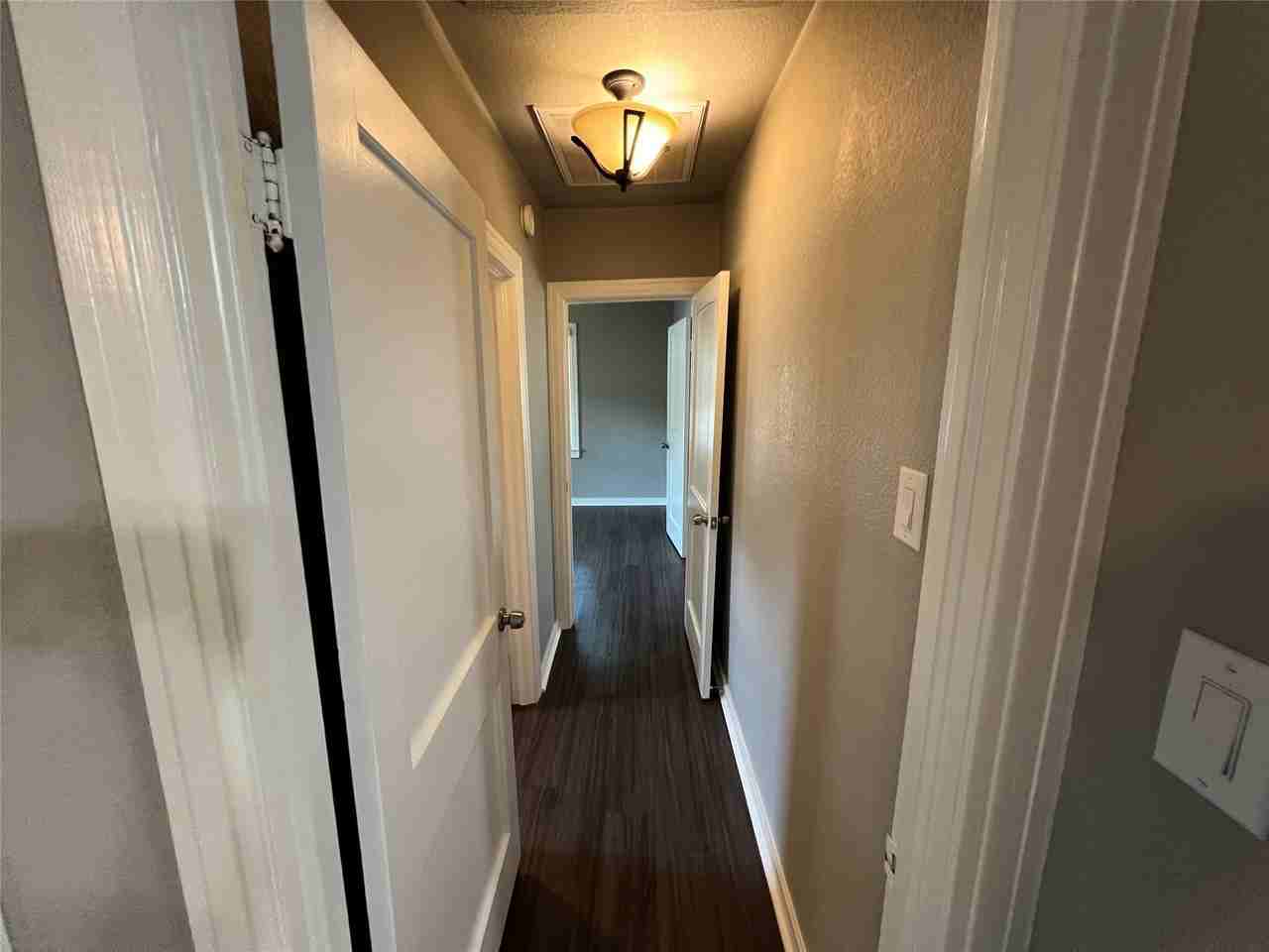 905 S Alamo St - Photo 7 of 18