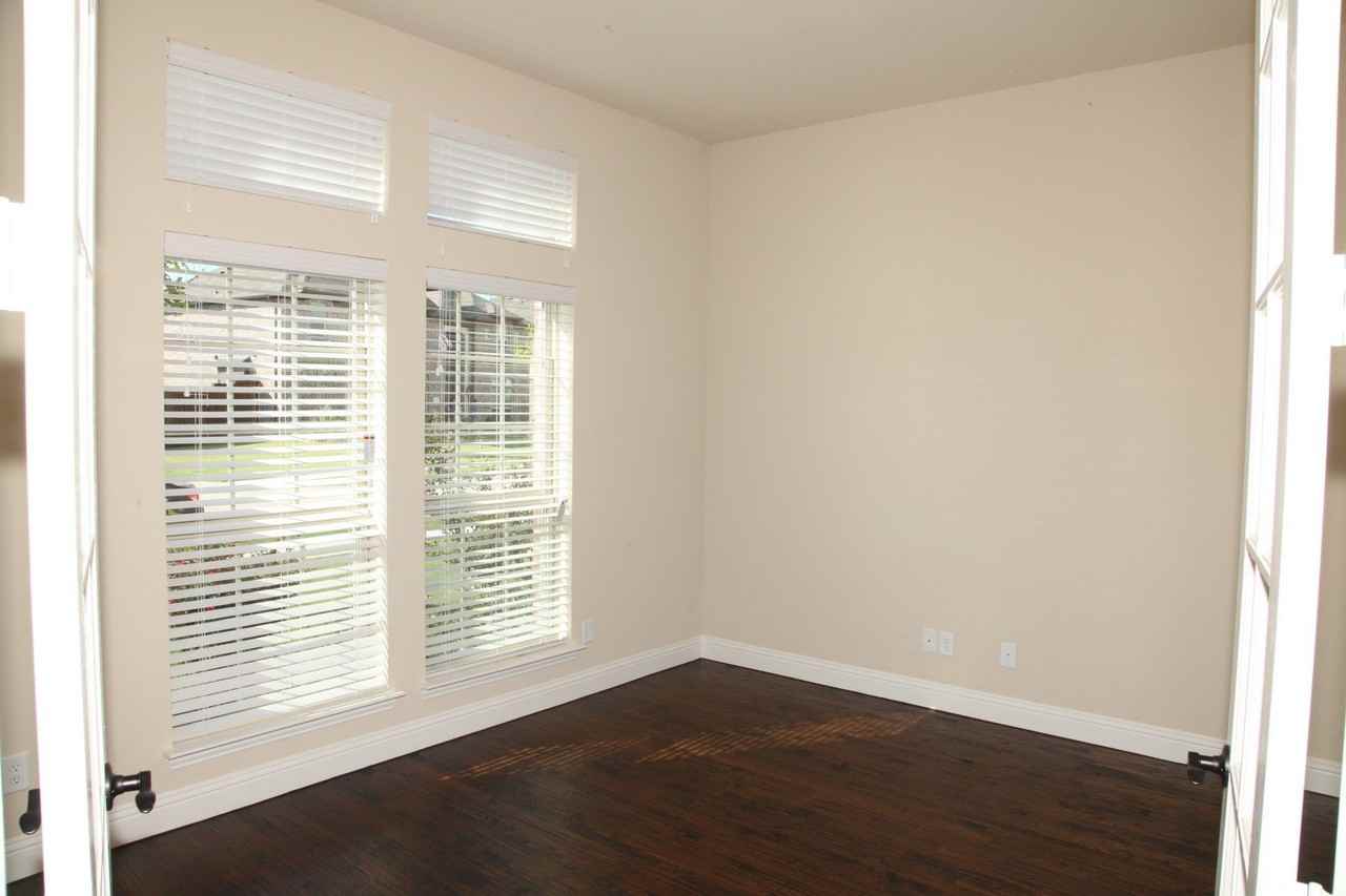 2025 Menominee Dr - Photo 4 of 35
