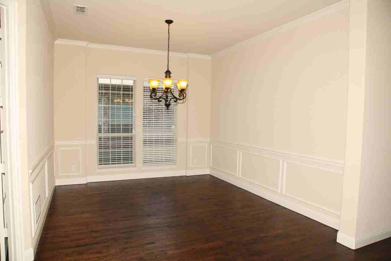 2025 Menominee Dr - Photo 5 of 35