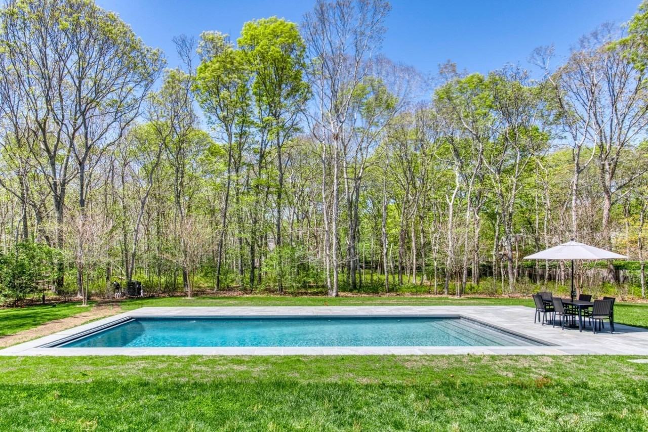 15 E Woods Path - Photo 4 of 17