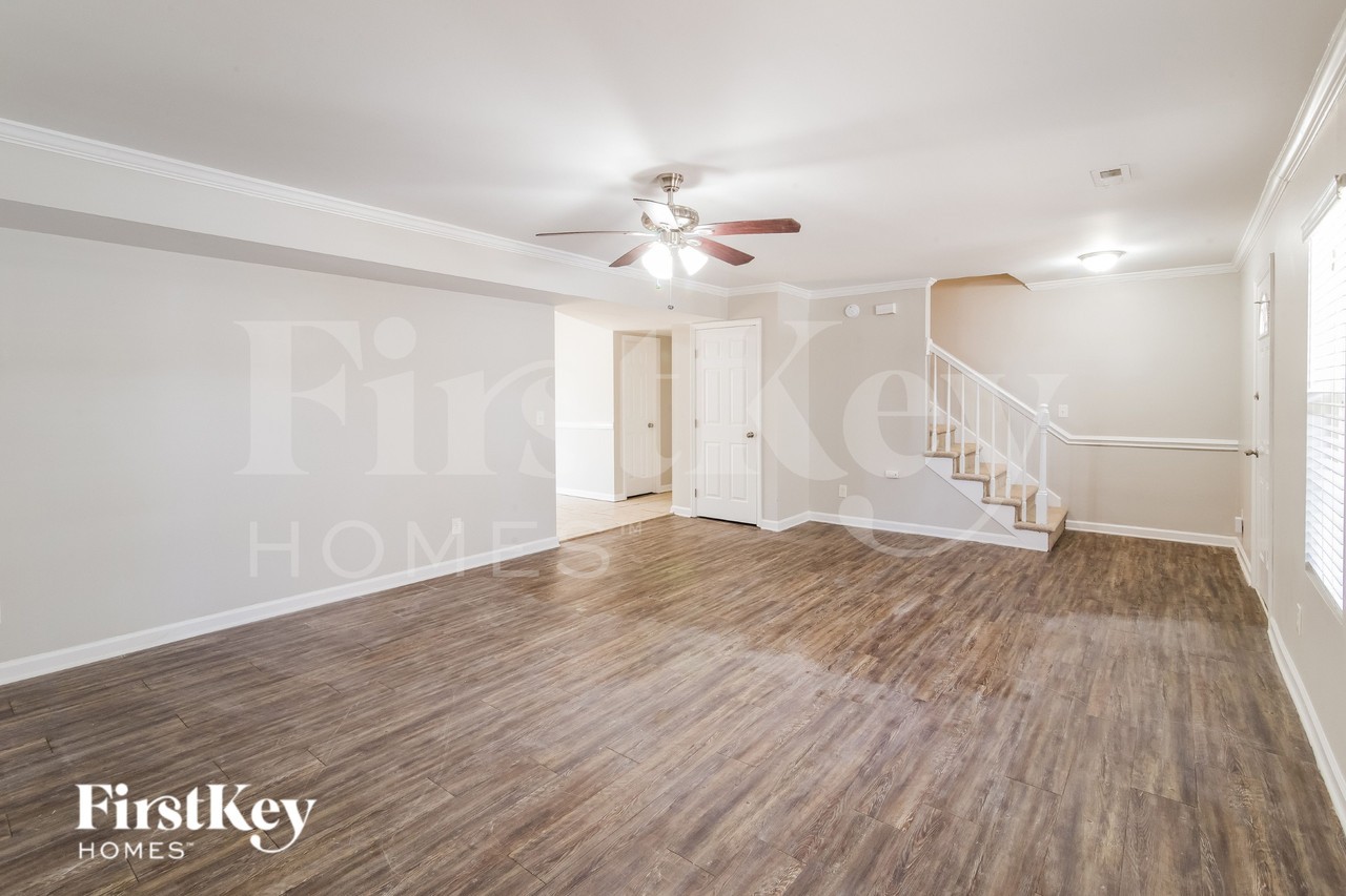 6721 Bent Creek Dr - Photo 5 of 16
