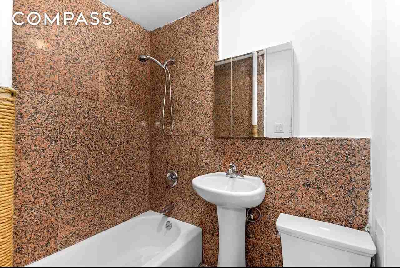 150 E 3rd St #3D - Photo 3 of 3