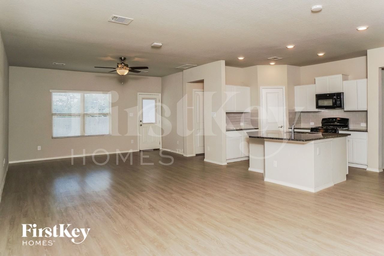 5232 Honeyflower - Photo 3 of 16