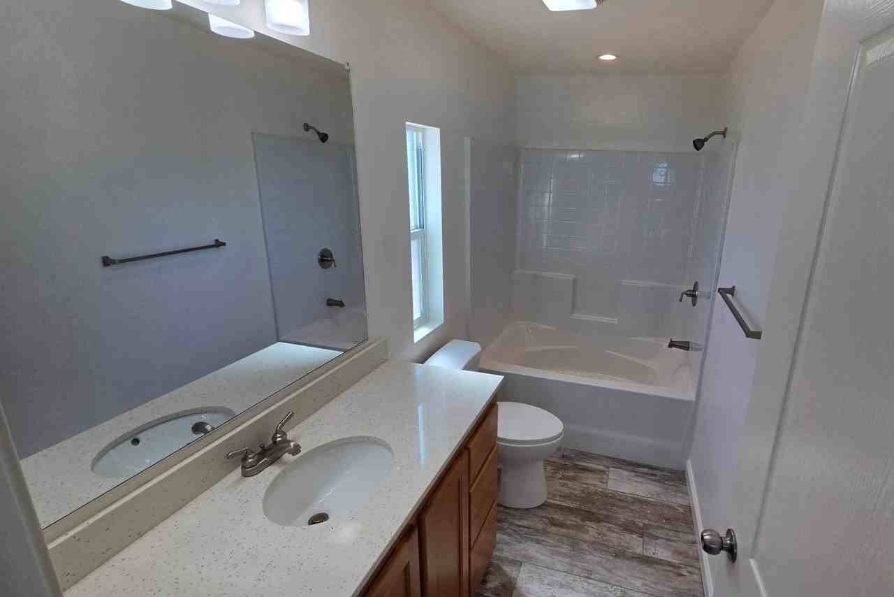 550 Harrison St #FV06 - Photo 5 of 9