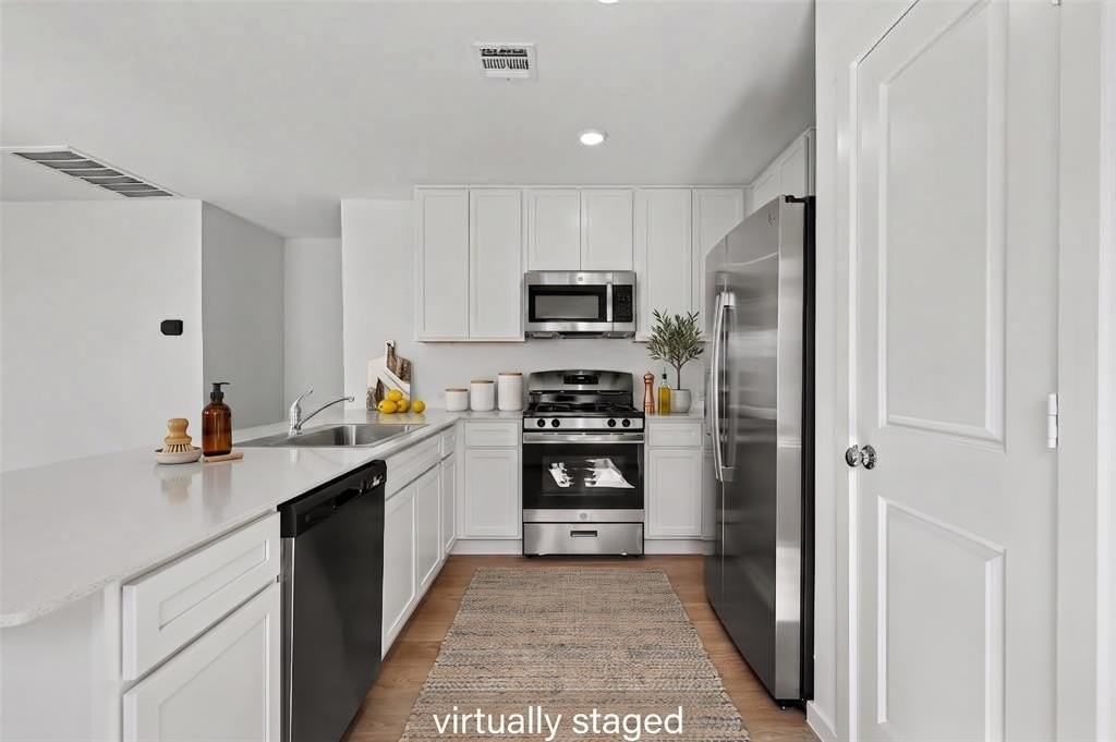 10944 SW 25th Street - Photo 5 of 24