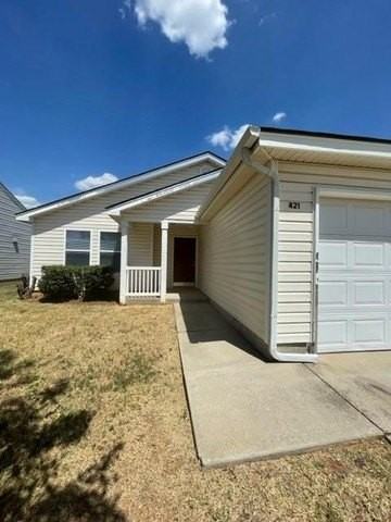 421 Poppy Ln - Photo 2 of 25