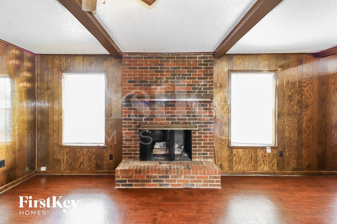 4364 Hunt Cliff Trce - Photo 3 of 15