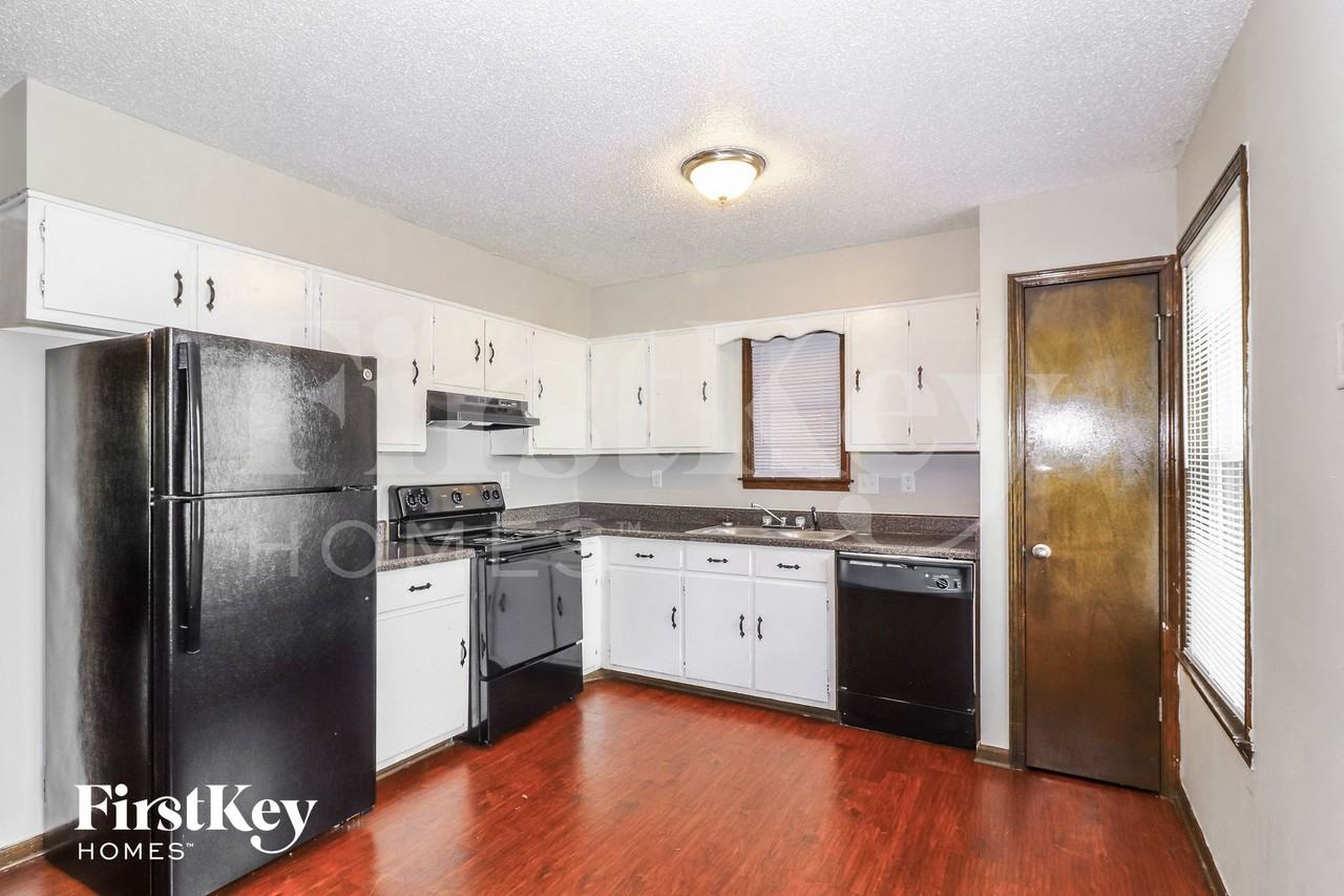 4364 Hunt Cliff Trce - Photo 6 of 15