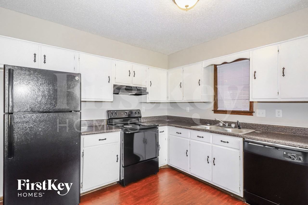 4364 Hunt Cliff Trce - Photo 7 of 15