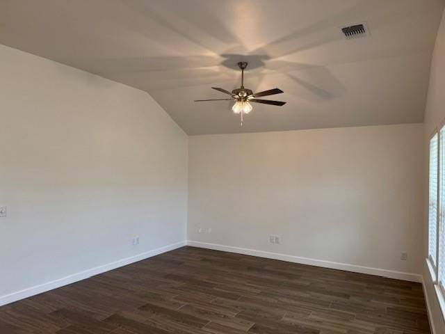 8608 Martin Ln - Photo 5 of 32