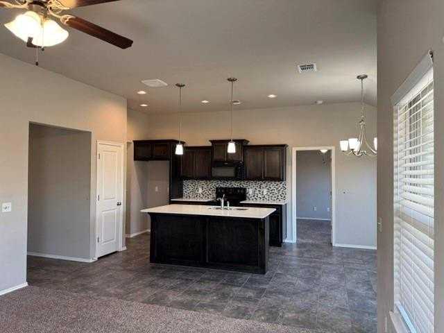 727 Mossy Rd - Photo 7 of 33