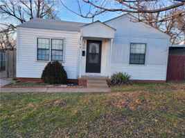 featured image of 309 E Fairchild Dr