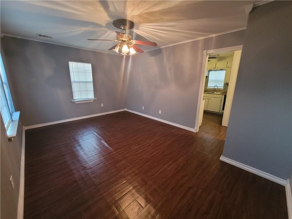 309 E Fairchild Dr - Photo 4 of 16