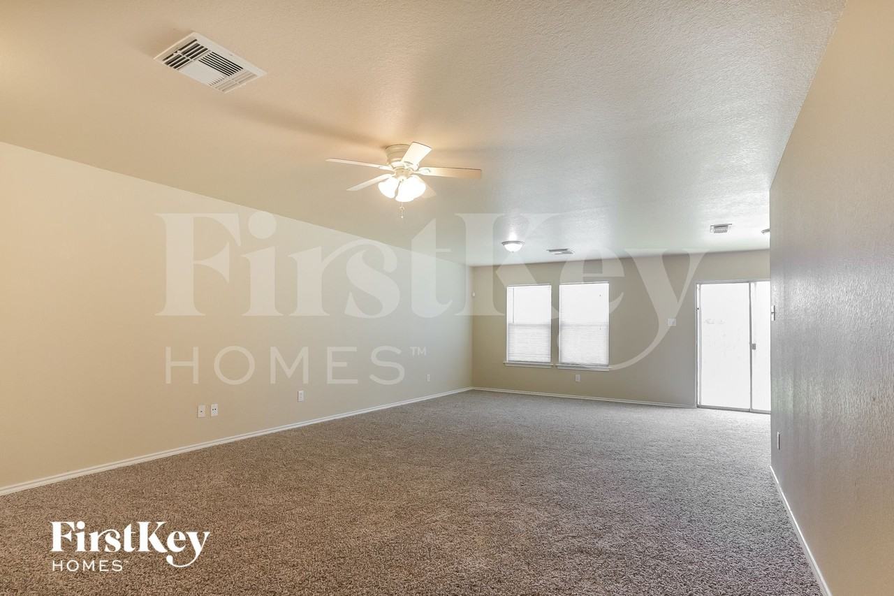4238 Heritagestone Dr - Photo 3 of 15