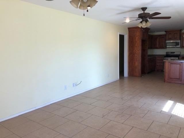 800 N Dallas St - Photo 3 of 9